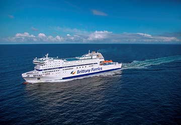 ferries brittany portsmouth caen ferry armorique directferries cherbourg ie roscoff cork ship onboard rosslare